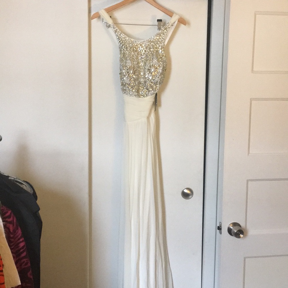 Terani Couture Prom Dress NWT Never Worn!!